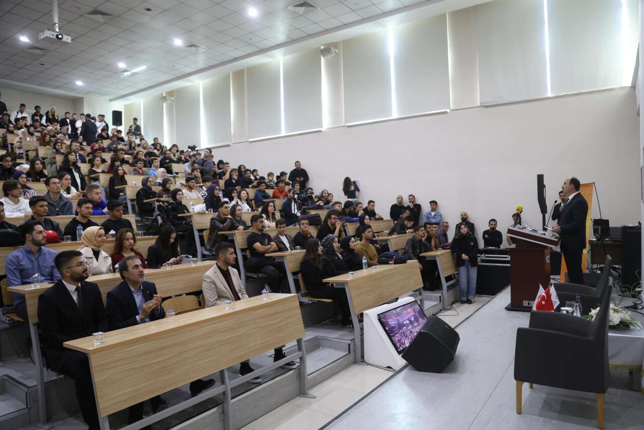 Konya'yı seçen öğrencilere 50 bin TL'ye kadar destek verilecek 1